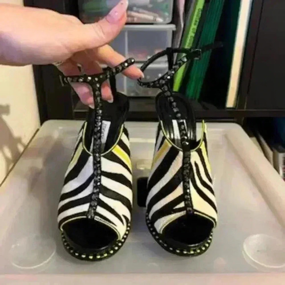 Jimmy Choo Multicolor Calf Hair Crystal Embellished Kaskade T-Strap sz 36 - Picture 4 of 11